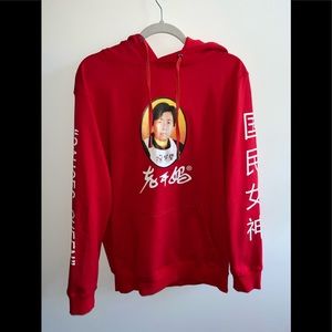 RARE New York Fashon Week Opening Ceremony “Sauces Queen” red hoodie XL